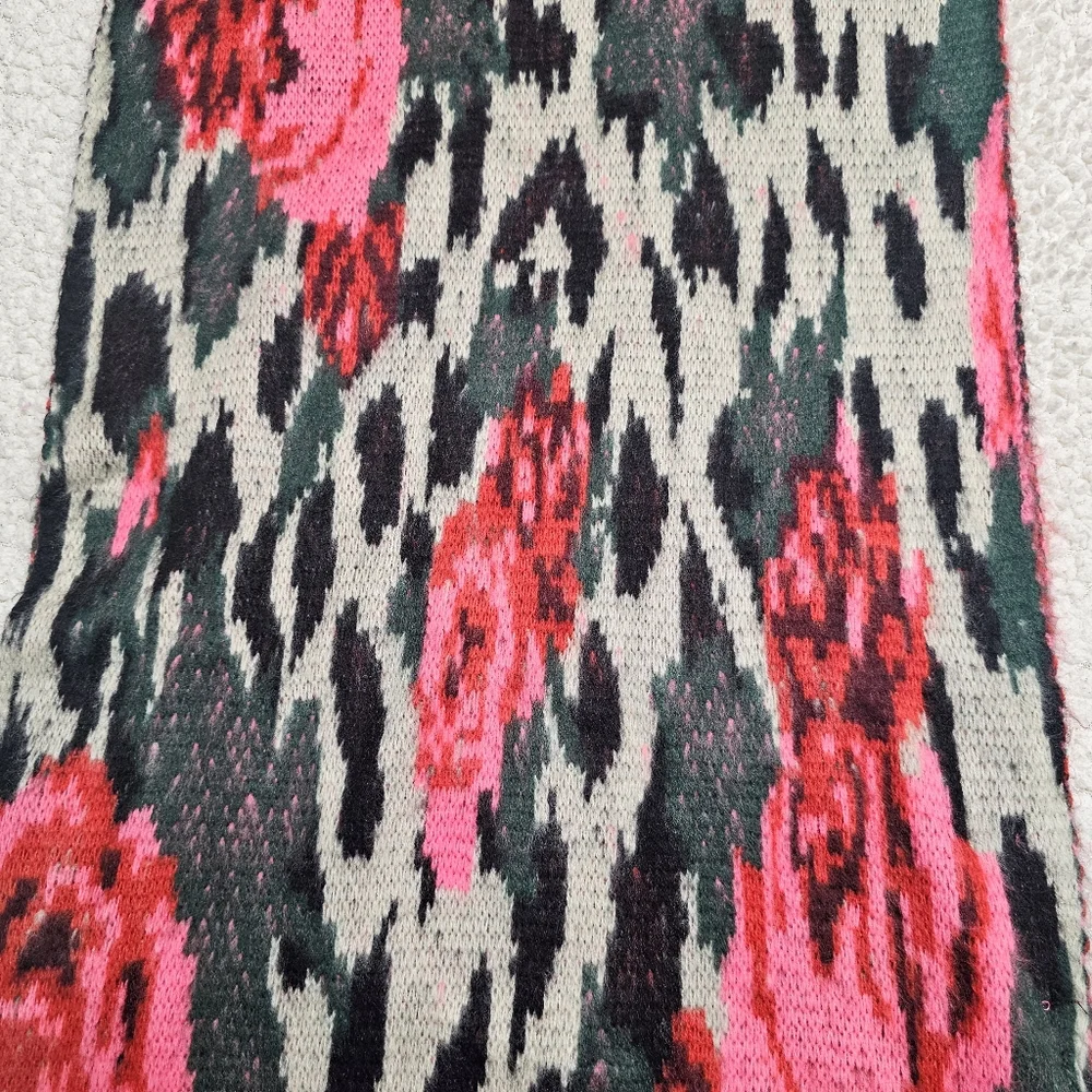 Betsey Johnson Sweater Knit Scarf Pink Rose Floral Black Fringe 72